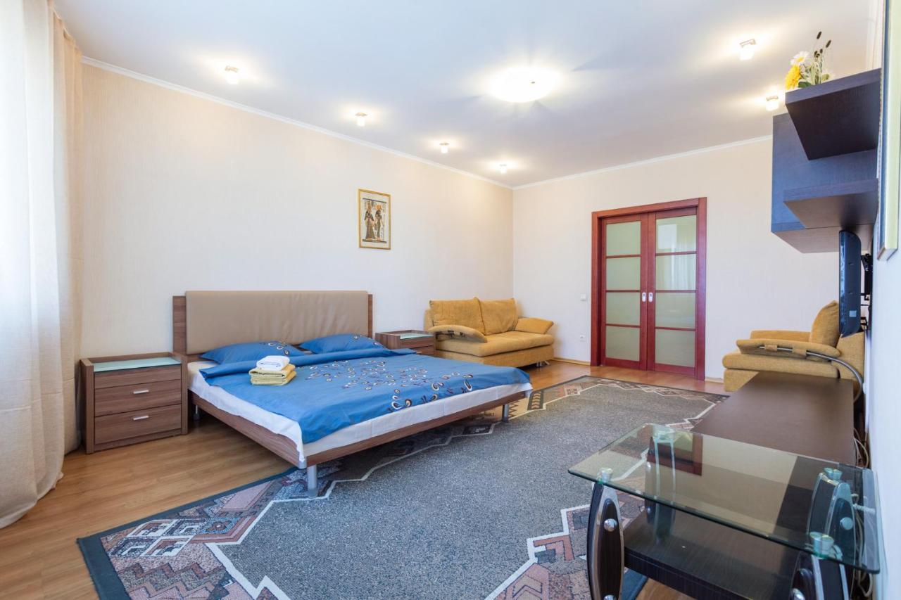 Apartments On Darnitsa Киев Екстериор снимка