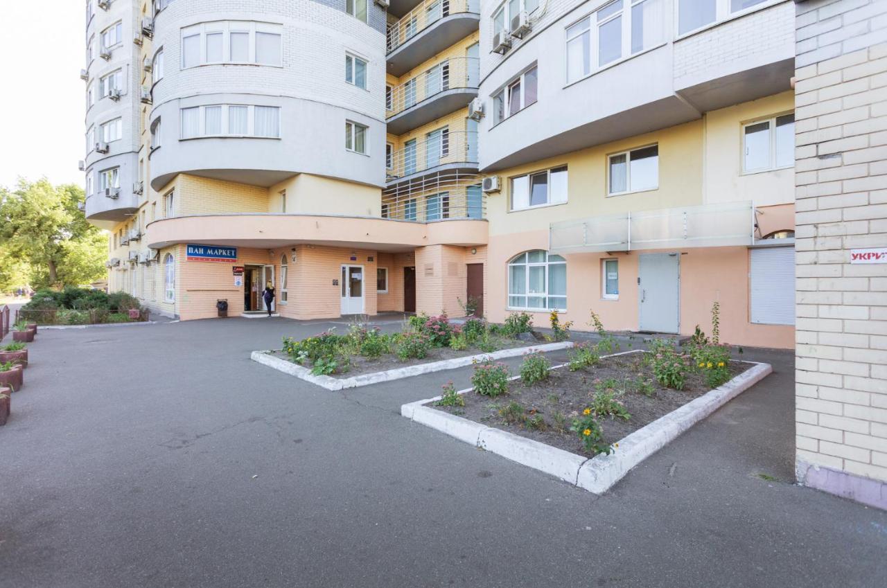 Apartments On Darnitsa Киев Екстериор снимка